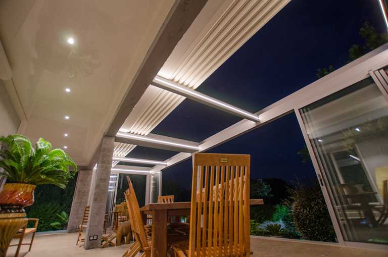 Éclairage LED pour pergola – Lumière et luminaires pour pergola